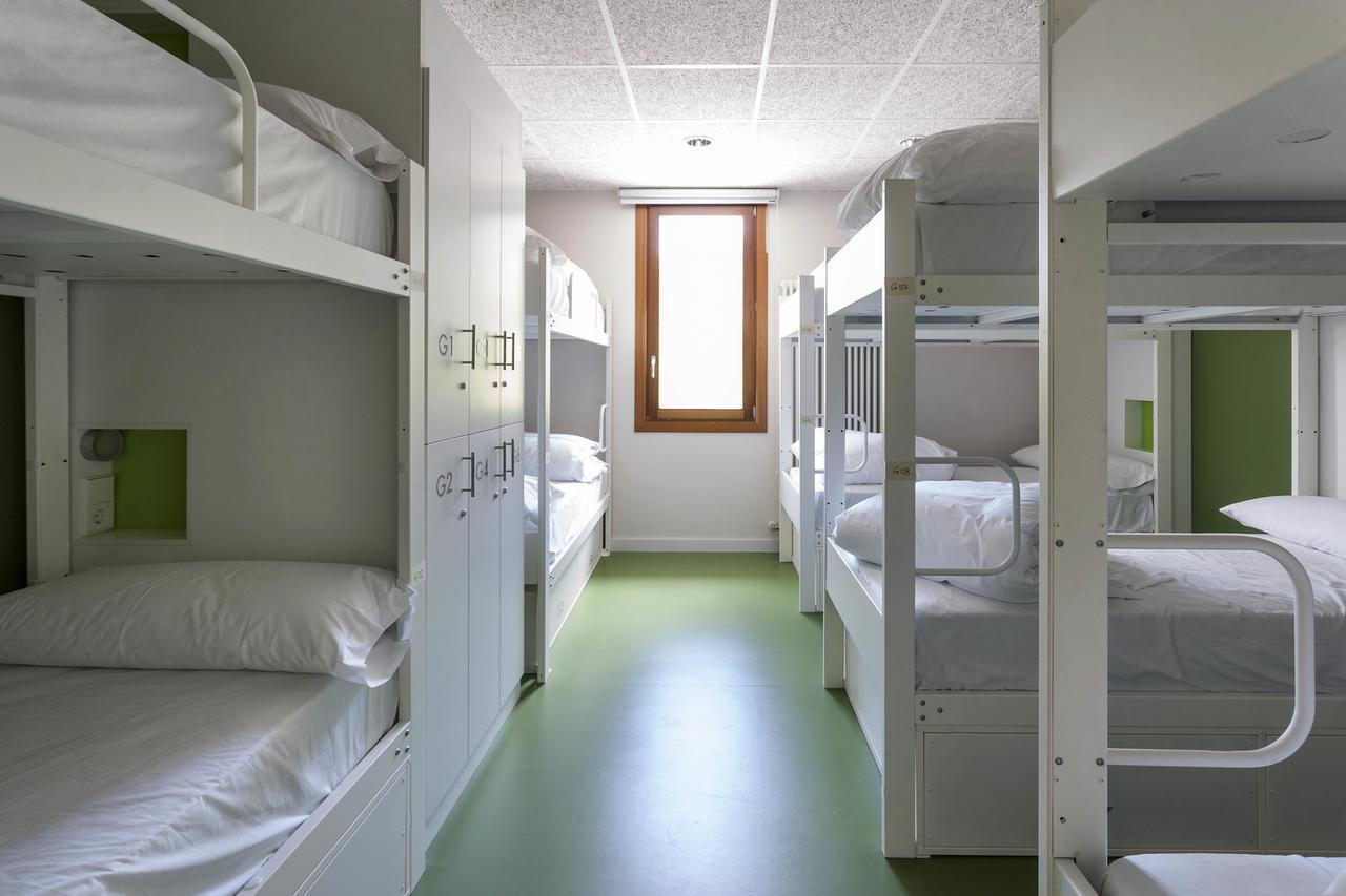 Youth Hostel Non Stop Inn By Irrisarri Land Igantzi الغرفة الصورة